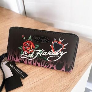 Ed Hardy Zip-Around Wristlet Wallet Leopard Rose Heart NWT